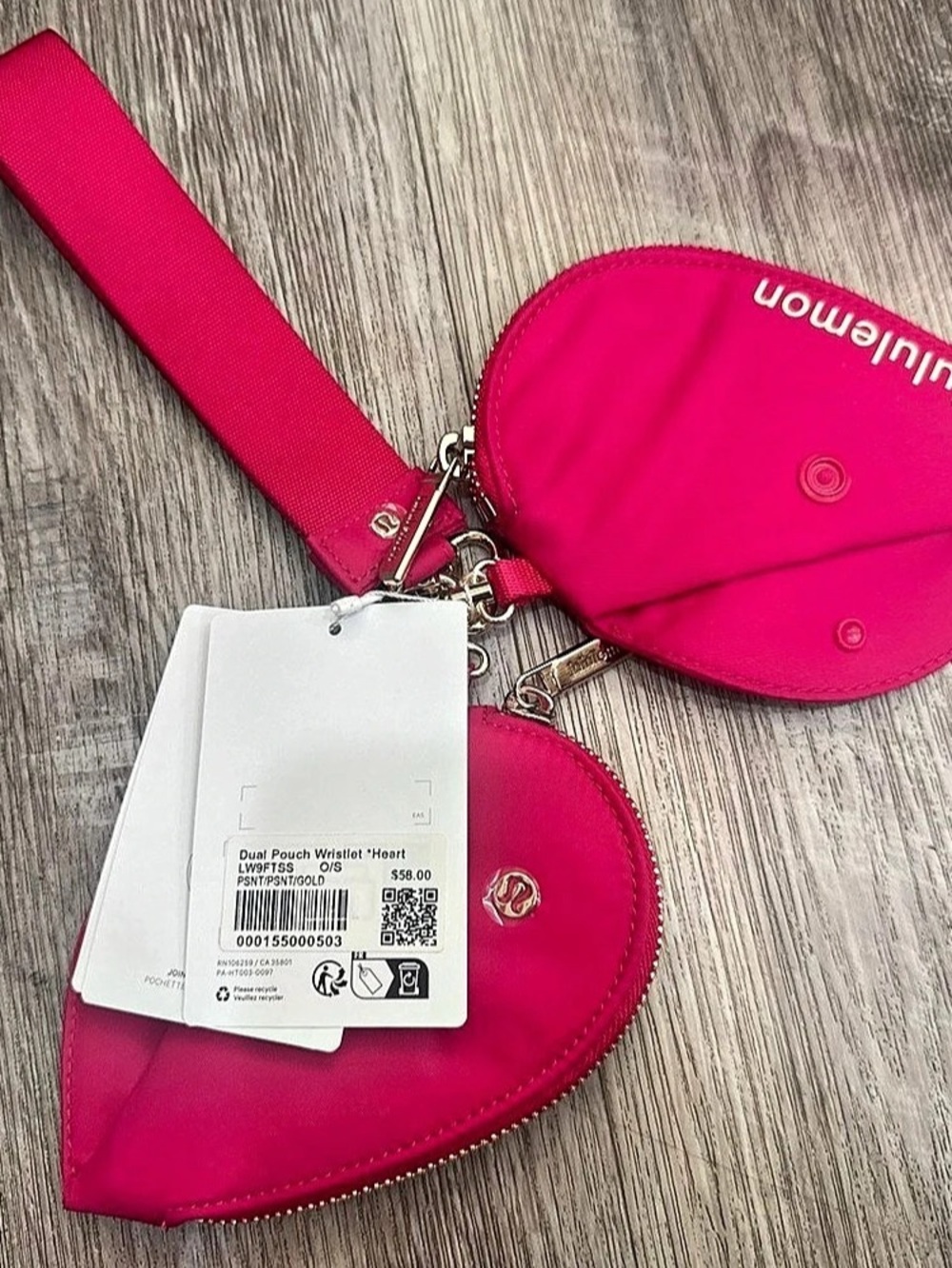 Rare lululemon Dual Pouch Wristlet *Heart Dual Pouch Wristlet in Pink NWT